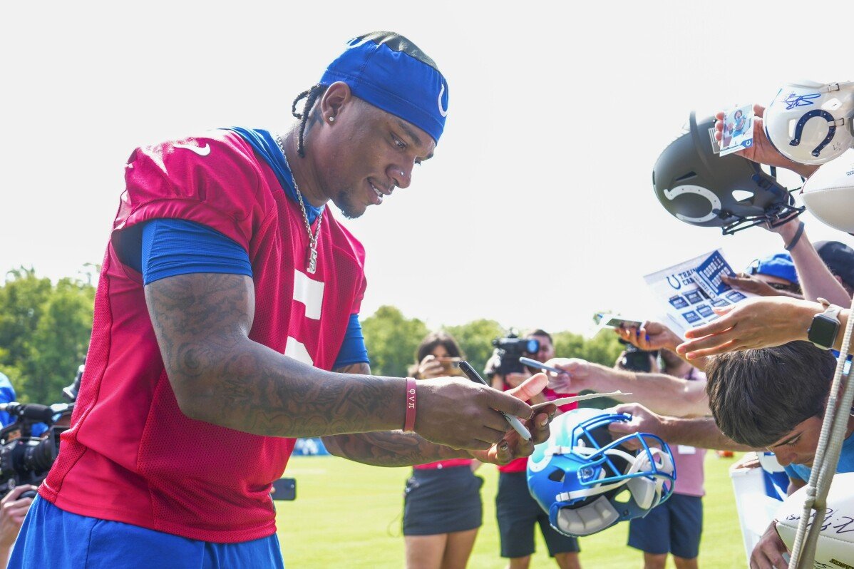 Anthony Richardson tentando mostrar progressão no 2º campo de treinamento como quarterback dos Colts