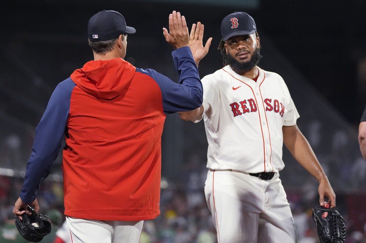 Rich Hill, 44 anos, faz aparição de alívio para o Red Sox. É sua 20ª temporada na liga principal